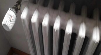 Come togliere la polvere tra le fessure dei termosifoni